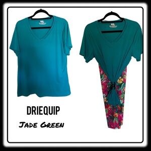 DriEquip Jade Green workout shirt size XL. Stretchy and lightweight